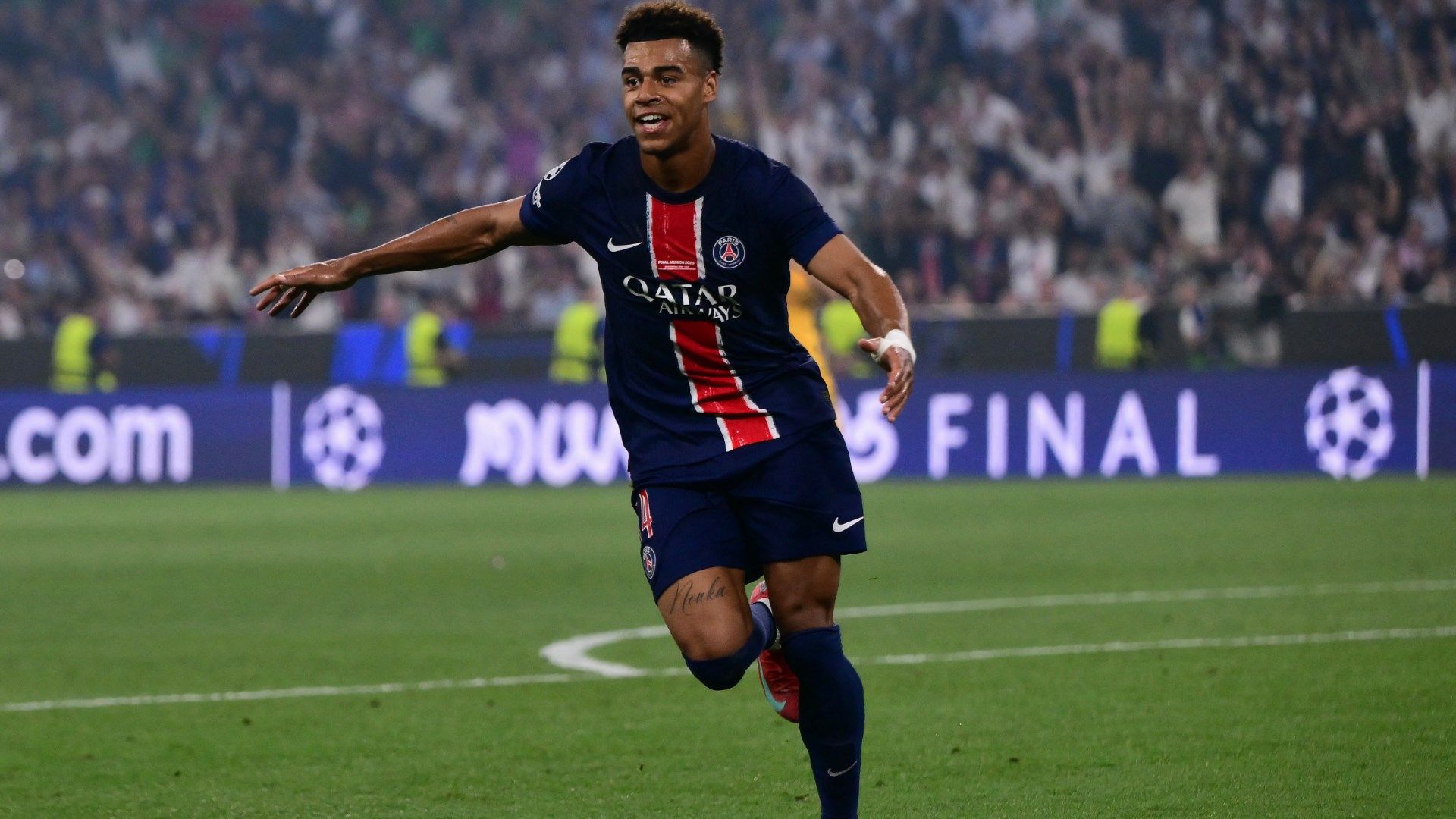 2点おまとめ新品25/26 ①ハフィーニャ/FCB ②ドゥエ/PSG 2点おまとめ新品25/26 ①ハフィーニャ/FCB ②ドゥエ/PSG 2点お